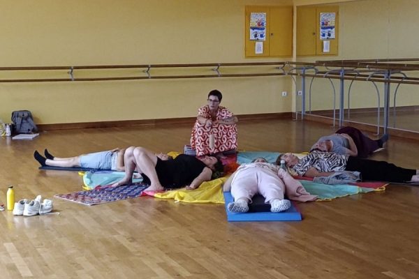 Séance de rentrée de Yoga du Rire avec Stéphanie à La Gaubretière